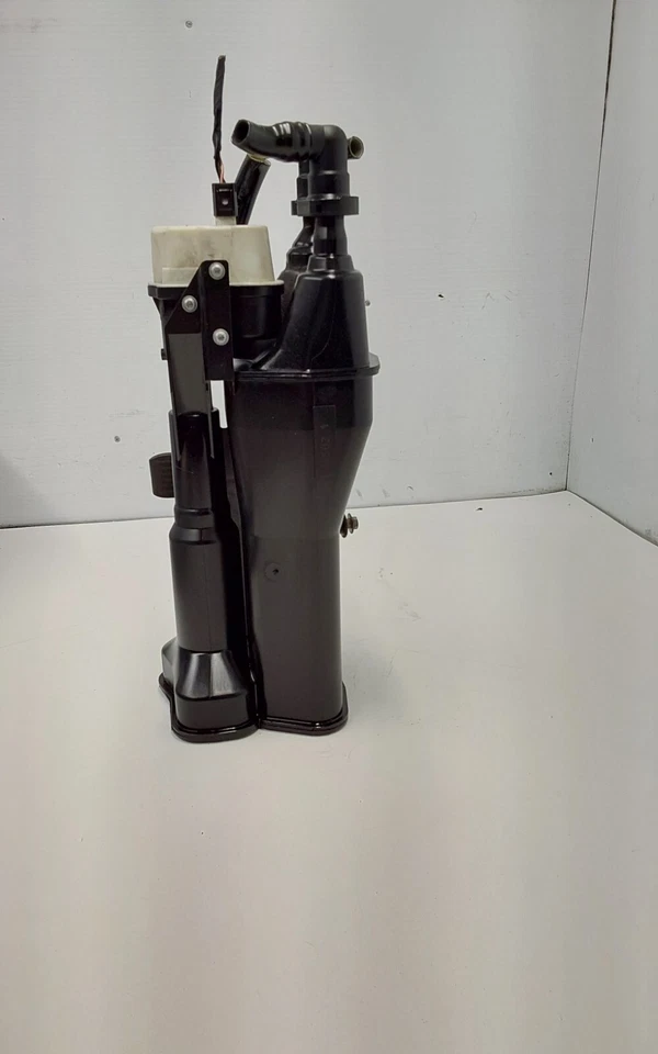 BMW 328i 2011 bote de almacenamiento evap emisiones de combustible OEM 7165340-02 Foto 4 de 4