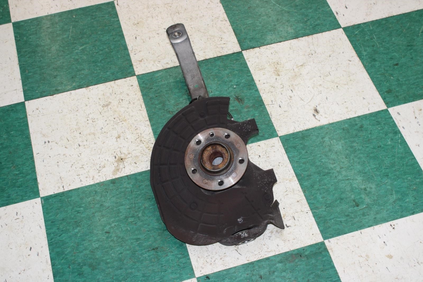 14-17 Ghibli Passenger RH RF Front Bearing Hub Spindle Knuckle Unit Factory OEM