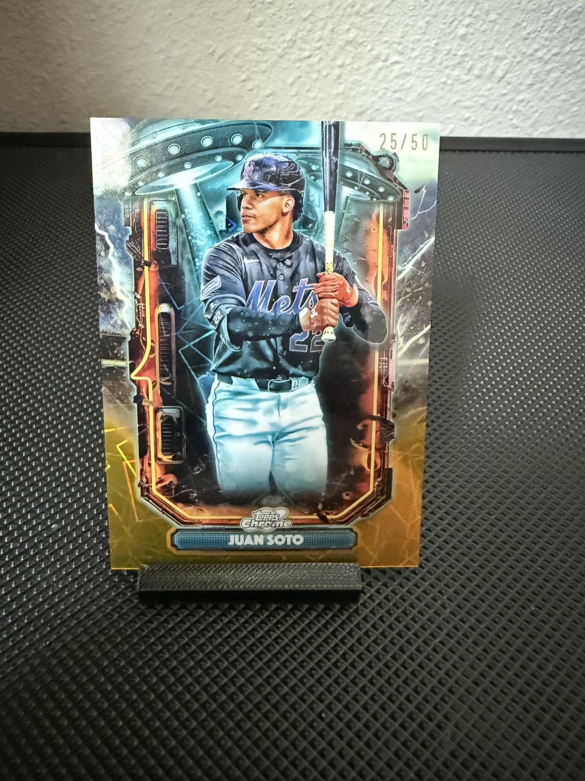 2023 Topps Chrome Cosmic #ET-10 Juan Soto Gold Refractor #/50 METS