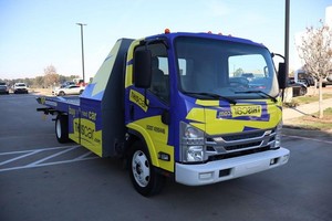 2022 Isuzu NRR Flatbed Tow Truck