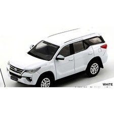 64B0424 1/64 Toyota Fortuner 2018 White LHD [Diecast Mini Car]