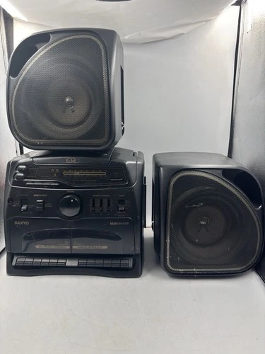 Sanyo MCD-S850 Boombox AM FM CD Tape Deck w/ Detach Speakers - Works *Read*