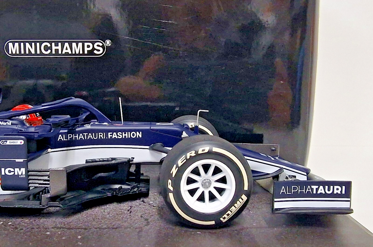Alpha Tauri Honda AT02 10 F1 3ème Azerbaijan 2021 With Pitboard Pierre Gasly Spark 18s591