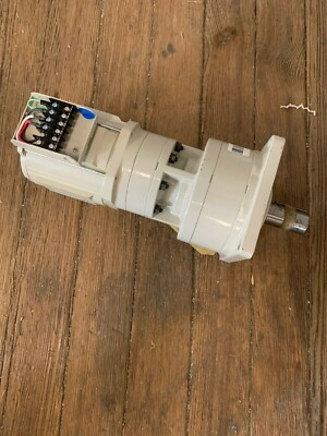 SUMITOMO CYCLO DRIVE INDUCTION GEARMOTOR CNVM01-5095DA-143 NEW NO BOX