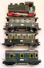 BILLER BAHN Oe Gauge Tin Plate Clockwork 500 Train +2x 520 Passenger 1x Baggage