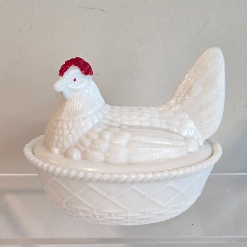Vtg Westmoreland Milk Glass Hen On Nest Split Tail Red White Candy Dish 5.5"