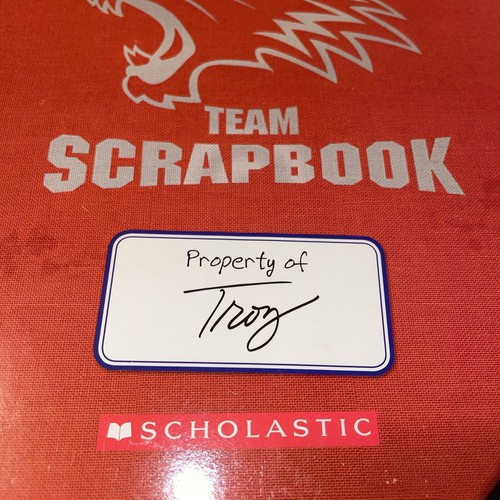 2008 High School Musical Wildcats Team Scrapbook Property Of Troy Zac Efron - Picture 2 of 11