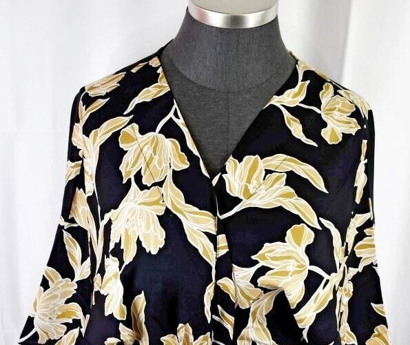 Kimono Robe Size L XL Black Gold Floral Maison Du… - image 4