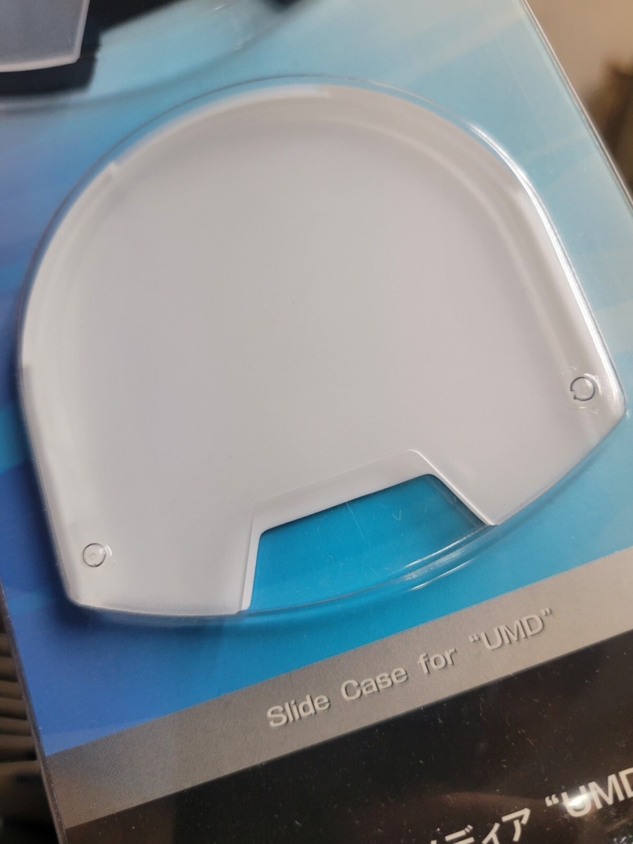 PSPとケース！ Amazon | PSP UMD Case (輸入版) | PSP