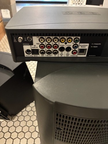 BOSE AV3-2-1 Series II Speaker System - Picture 7 of 9