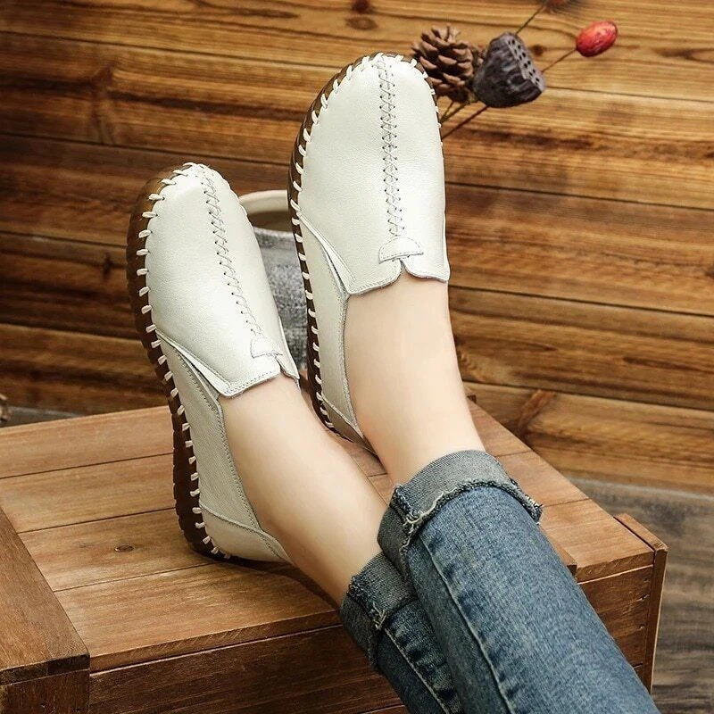 Women's wide hotsell width driving moccasins