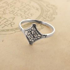 Filigree Diamond Shape Ring (Sterling Silver 925)