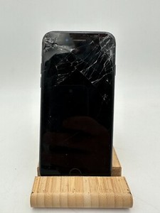 Apple iPhone 7 A1778 (GSM) - 128GB - Schwarz (Ohne Simlock) - CRACKED