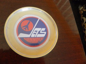 1970s-WINNIPEG-JETS-coaster-made-in-CANADA-Tray-4-034-round-WHA-NHL