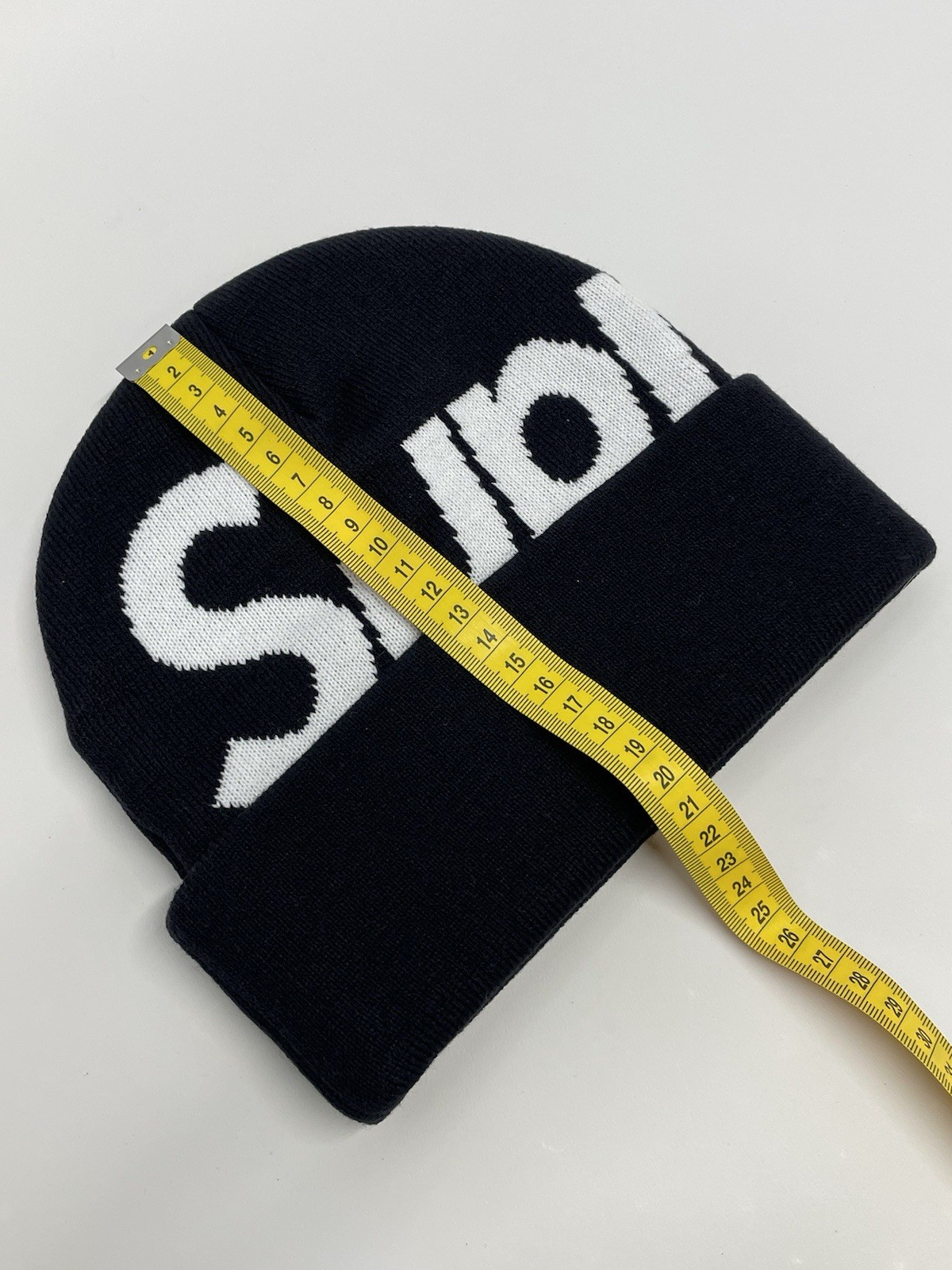 Supreme Big White Logo Beanie (FW25) Black - Gem
