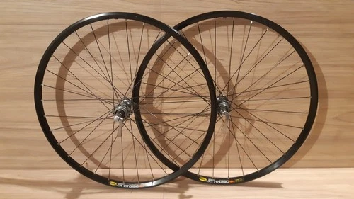 SHIMANO XTR M960 Vintage Mountain Bike Hubs laced in Mavic X717 SSC Rims