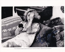 KATHLEEN TURNER signed Autogramm 20x25cm VI WARSHAWSKI in Person autograph COA