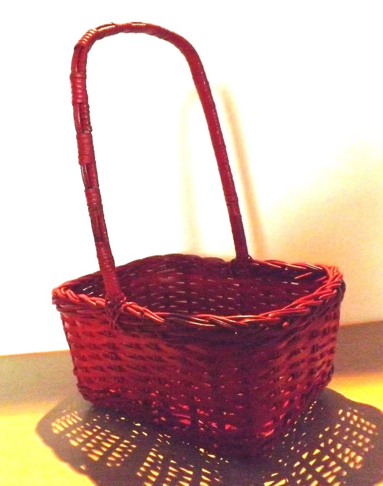 Red Wicker Basket(110516) - Image 4 of 4