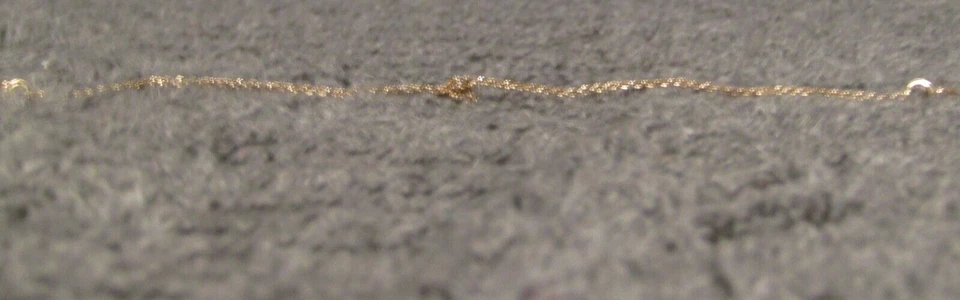 Coach Gold Mini Demi-Fine Feather Bracelet - Imagem 2 de 4