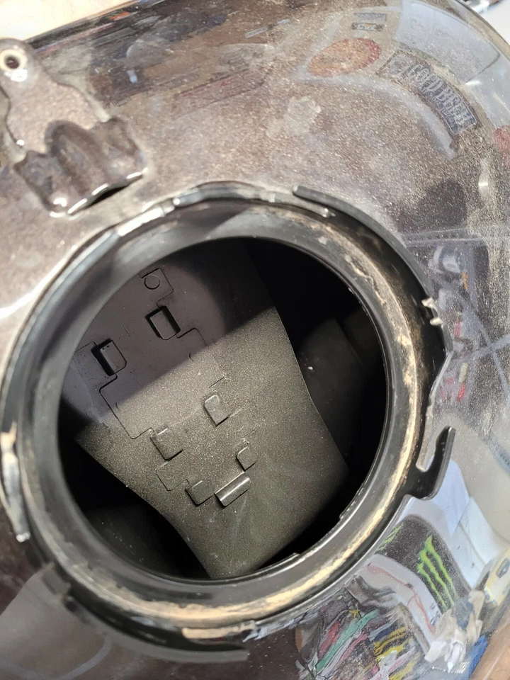 Harley-Davidson Road Glide 2018 tanque de gasolina código de pintura HD EFD, sombra marrón Foto 4 de 4