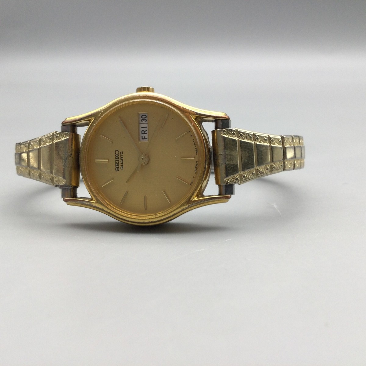 Vtg Seiko Watch Women 22mm 7N83-6021 Gold Tone Day Date
