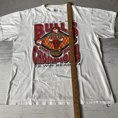 Vintage Logo 7 Chicago Bulls 1996 NBA Champions 72 Wins Shirt Size