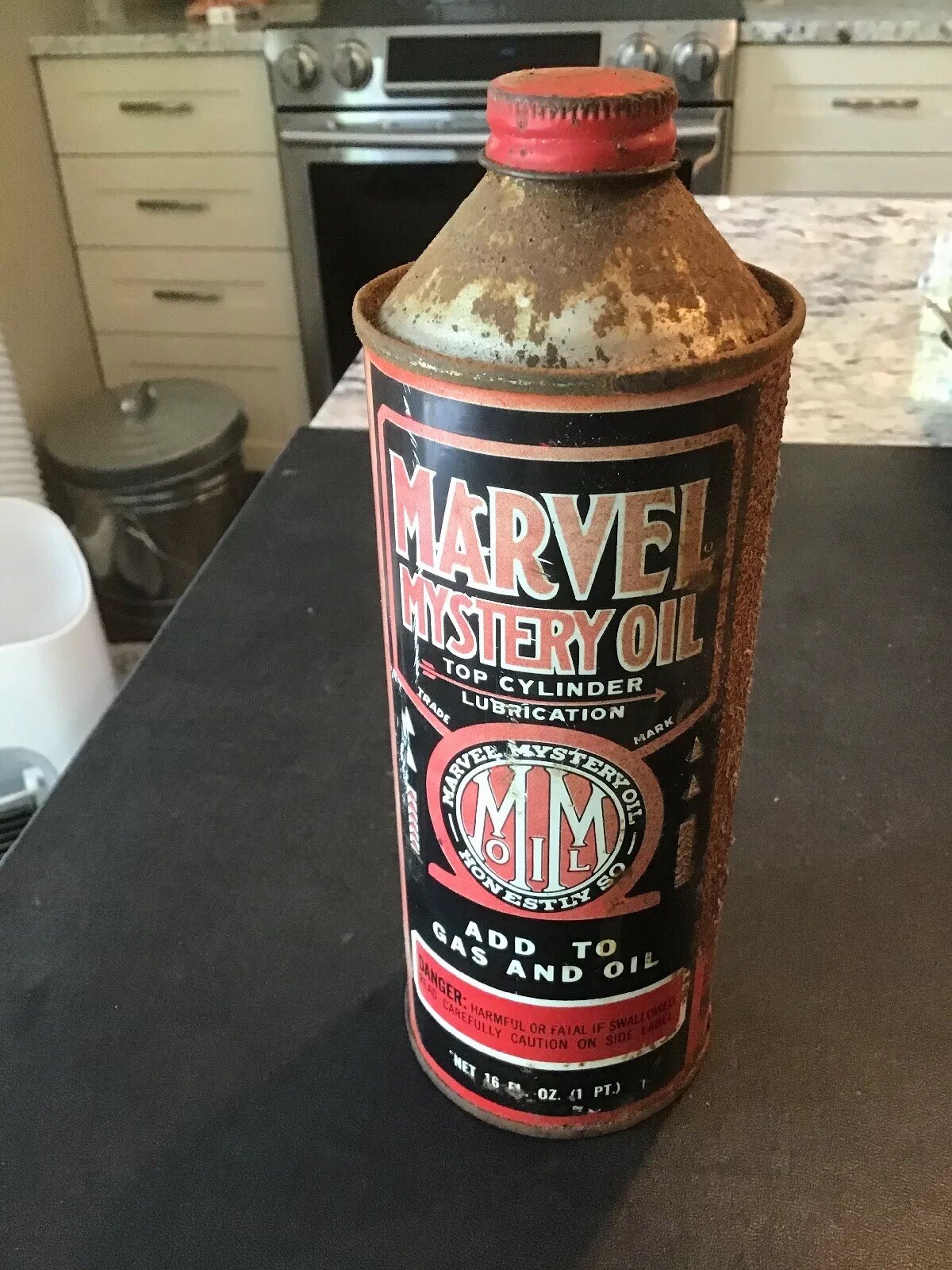 Vintage Marvel Mystery Oil Can 16Oz Full Pint Top Lubrication Full Gas