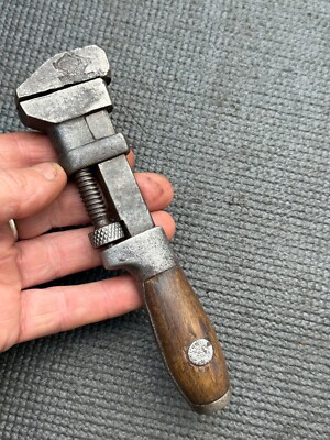 VINTAGE HOLZGRIFF VERSTELLBARER SCHRAUBENSCHLÜSSEL KANADA.