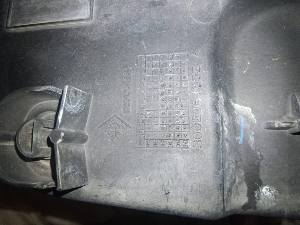 Faros delanteros GMC Yukon XL 2007-2012 usados sin grietas derecha e izquierda Foto 4 de 4