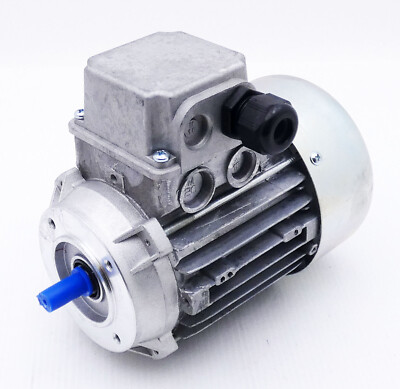 Lenze M56b2 13003002 Mot.3~ IP55 0,13kW 2660rpm Elektromotor -unused-