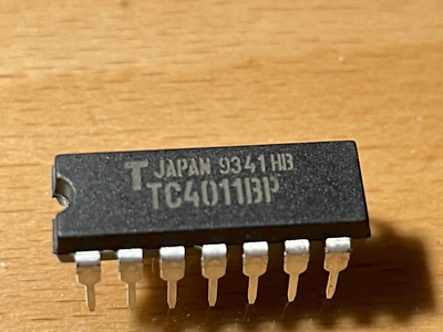 Circuit Intégré CMOS Toshiba TC4011BP - 14 Broches DIP - 1 Pièce Neuve - Fabriqué Au Japon