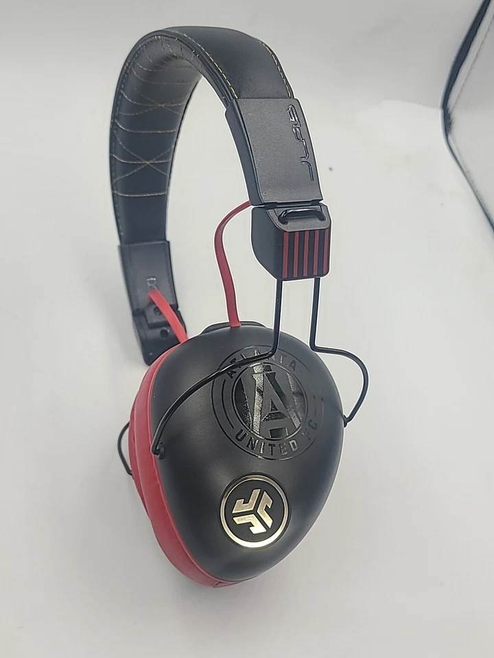 Atlanta United 2021 titular del boleto de temporada regalo para miembro auriculares inalámbricos Jlab Foto 2 de 4