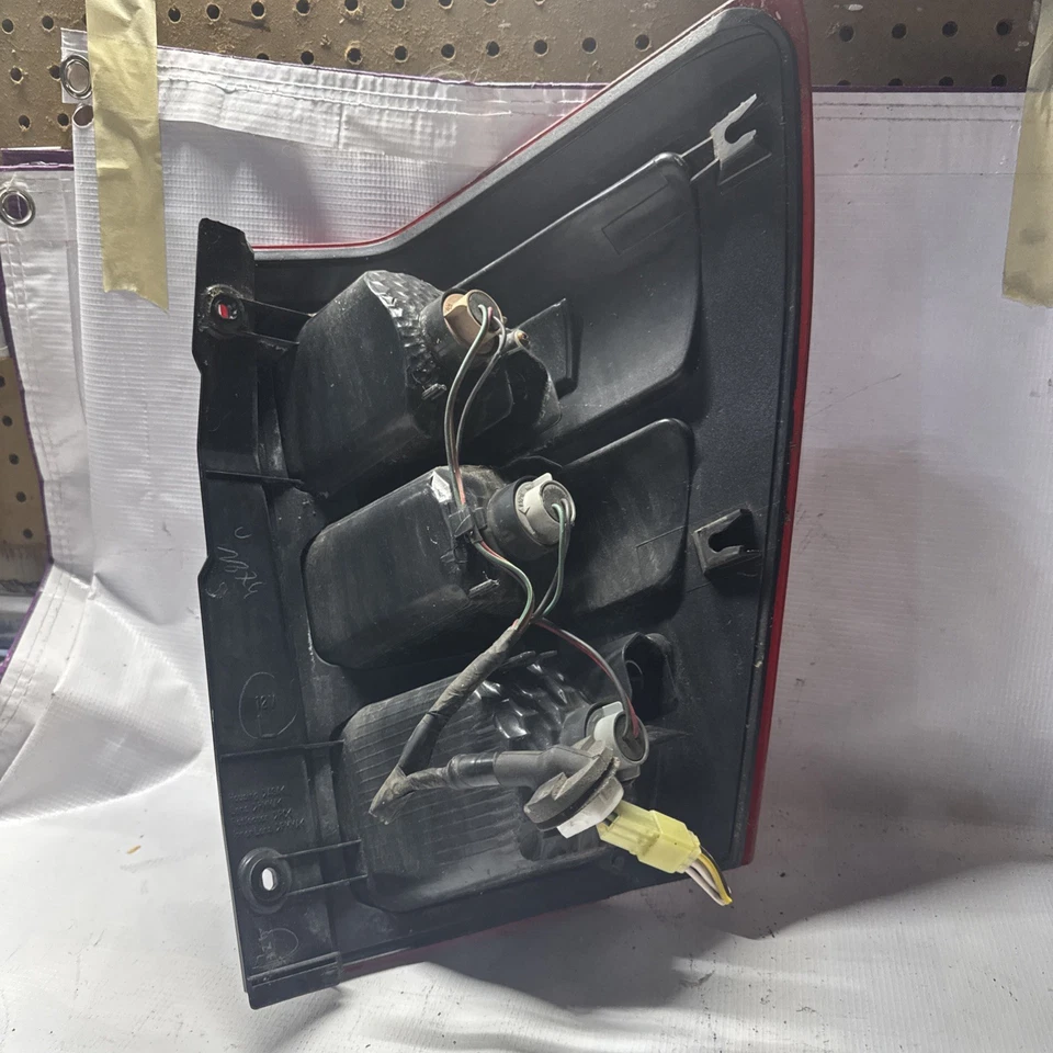 Luz trasera izquierda conductor Suzuki Grand Vitara 2006 a 2011 OEM R1229 DW Foto 3 de 3