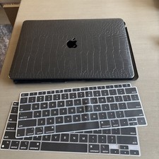 Crocodile Leather Like Case For MacBook 13 Inch With 2 Keyboard Covers