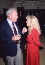 Carroll O'Connor and Sally Struthers Circa 1980's Historic Old Photo 1