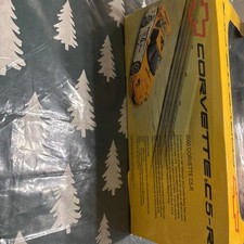 AUTOART Chevrolet Corvette C5-R 1:18 Race Car #4 Pilgrim Collins Freon