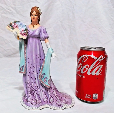 VINTAGE LENOX ''GALA AT THE WHITE HOUSE'' LADY FIGURINE 8-1/2'', TAWIAN, BEAUTIFUL