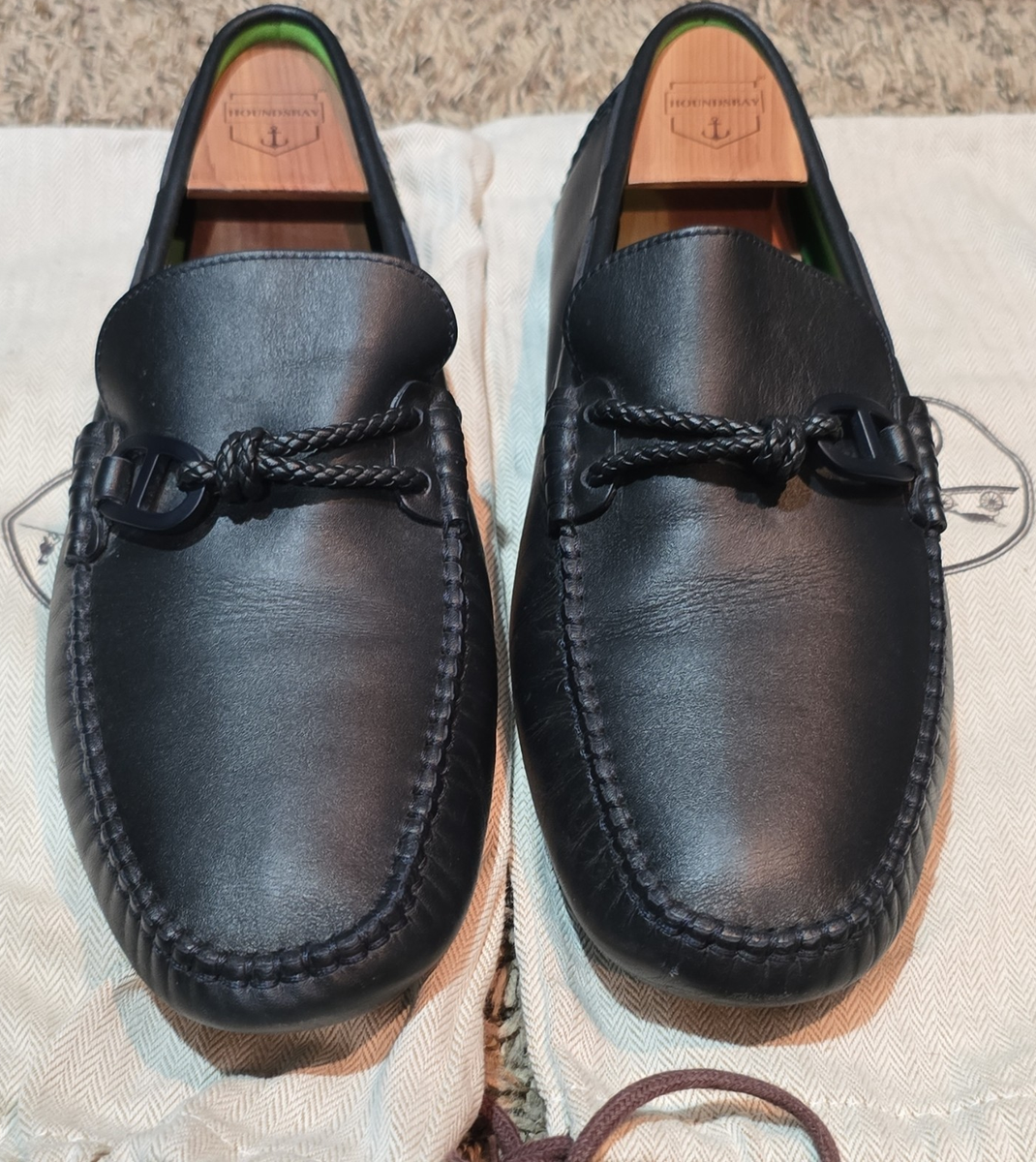 Fashion  HermesMen\'s Black Slip-On Leather Casual Shoes HERMES Size 9.5 H Crest Black Leather Slip On Loafers – Sui  main image 2