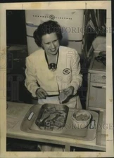 1948 Press Photo Swift & Company Food Expert Martha Logan - nox30475