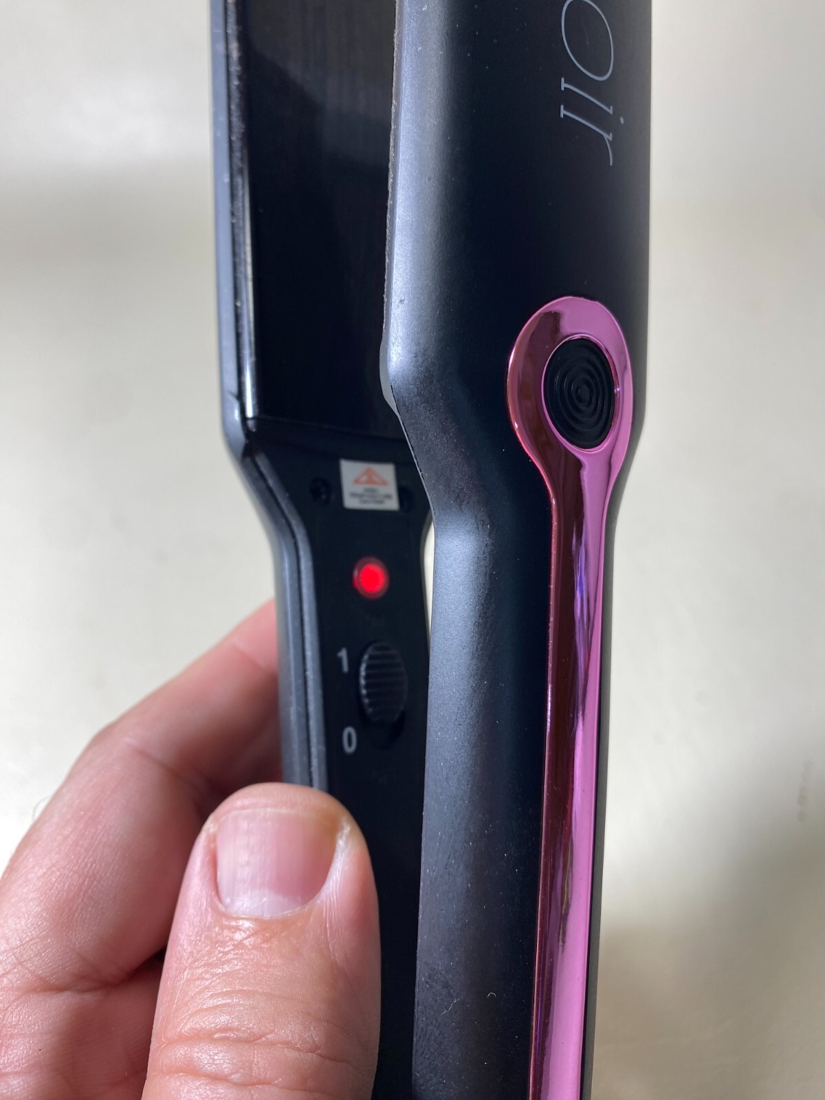 Noir Feather Light Ceramic Ionic 1.25" Hair Straighter Iron Black Fuchsia U38B