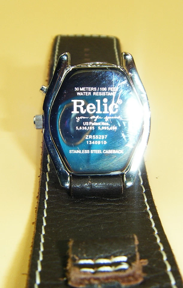 Relic Ladies Quartz Watch - Awesome Color Changing Dial - Image 4 of 4
