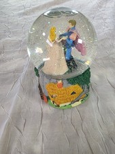 Disney Sleeping Beauty Waltz Snow globe Enesc...