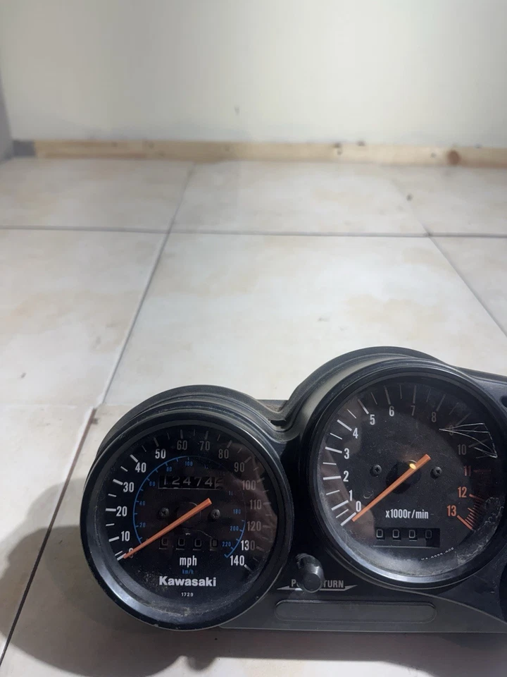 2009 Kawasaki Ninja 500R OEM SPEEDO TACH GAUGES DISPLAY CLUSTER - Image 3 of 4