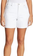NWT Gloria Vanderbilt Women's 16 White Chino Shorts 98 Cotton 2 Spandex C0716