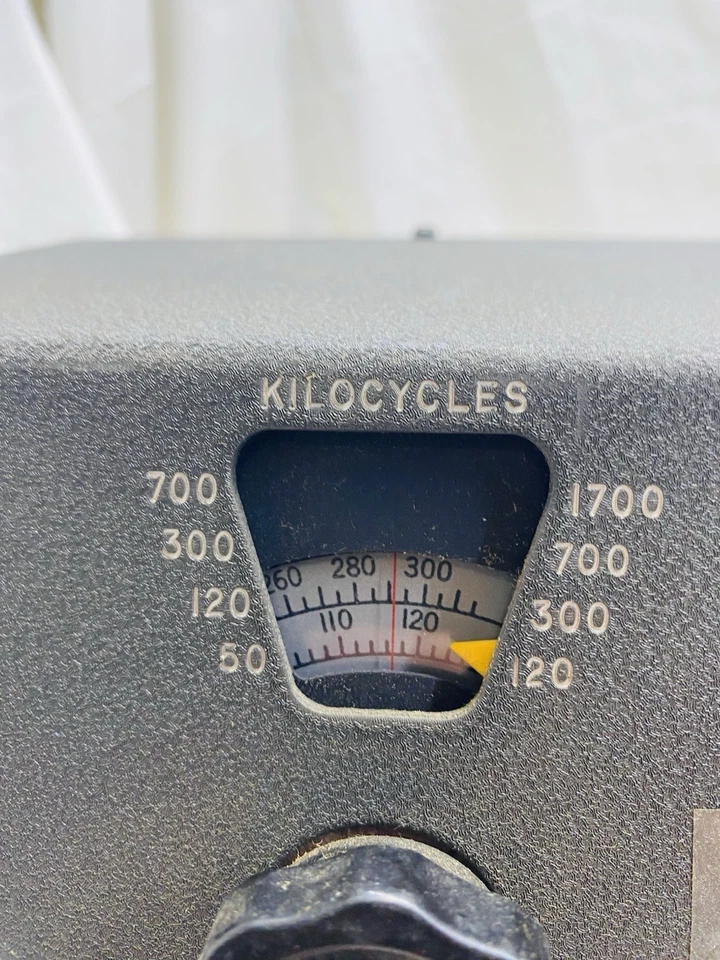 Boonton Radio Corp Made in USA Q-Meter Type 260-A 50KC-50MC - Image 4 of 4