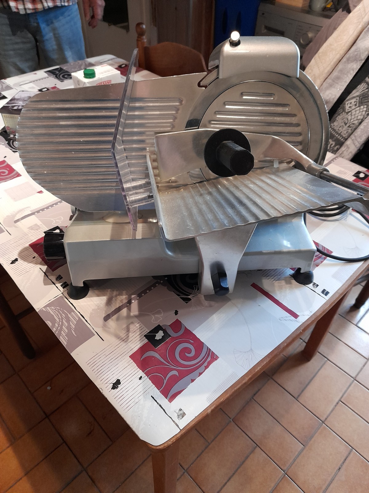 Trancheuse à jambon Bartscher en acier contre le gaspillage