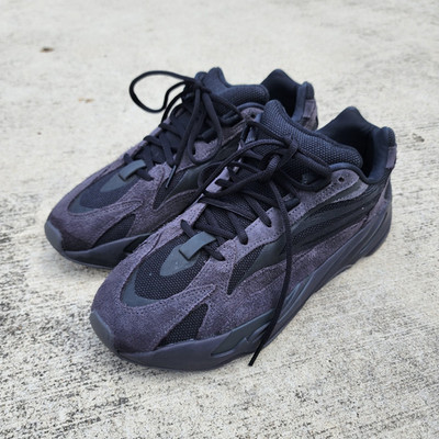 adidas Yeezy Boost 700 V2 Vanta 2019 FU6684 Black Suede Sneaker