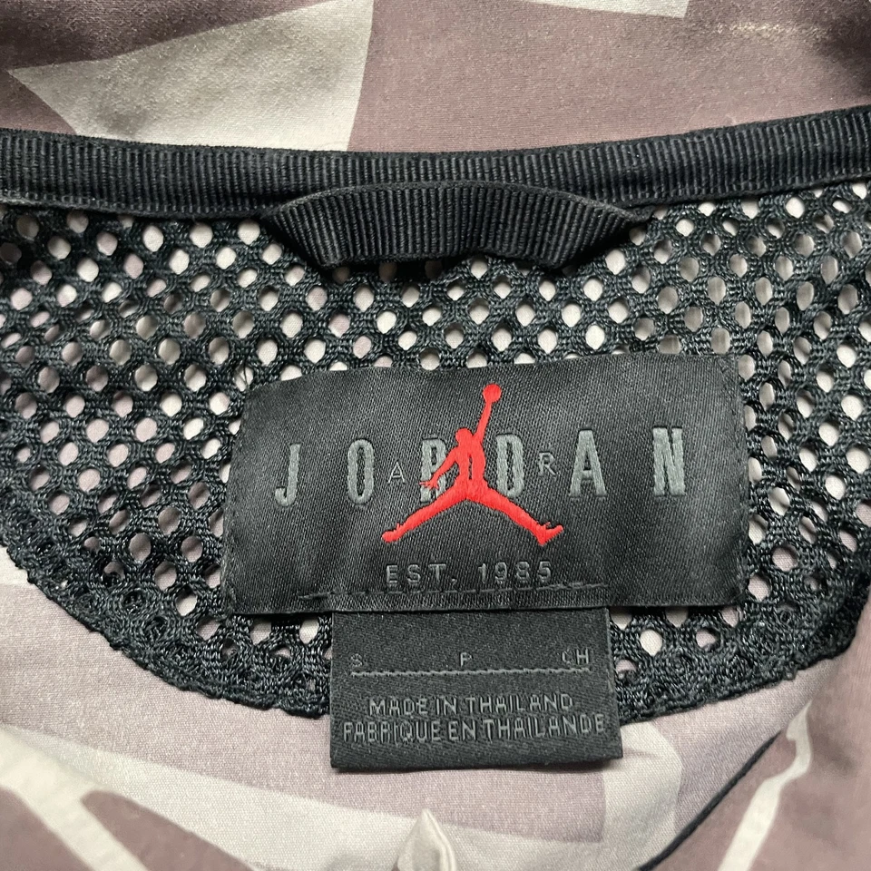 Camisa Jordan Paris Saint-Germain Para Hombre Botón Pequeño Manga Corta Fútbol Nylon Foto 4 de 4