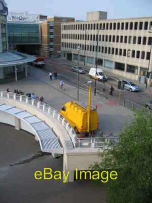 Foto 6x4 Watching them watching us Southampton A view looking to the nor c2007