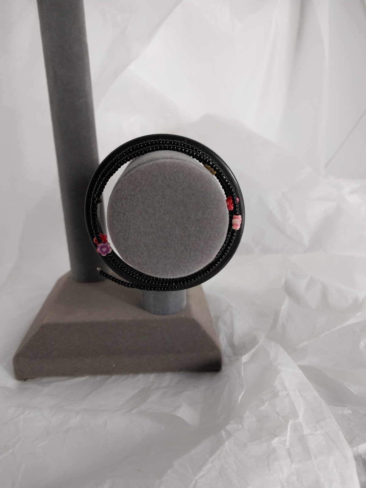 Black Bangle and Memory Wire Beaded Bracelet Set - image 7